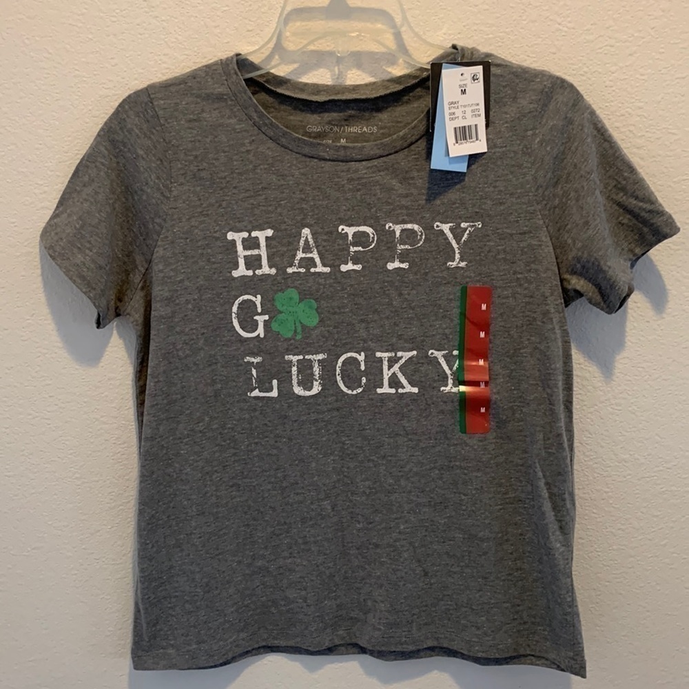 NWT Happy Go Lucky Graphic Print Short Sleeve Womens Tee Shirt. Size Medium.‍﻿﻿﻿